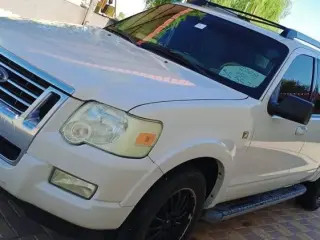 2008 Ford Pickup في Sharjah سيارة مستعملة