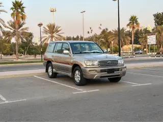 2004 Toyota Land Cruiser in Dubai used car