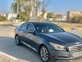 2015 Hyundai Genesis في Al Ain سيارة مستعملة