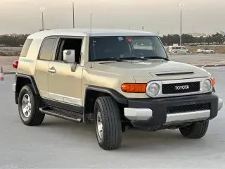 2009 Toyota FJ Cruiser in Dubai used car