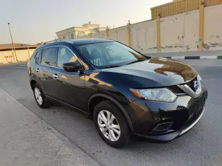 2016 Nissan Rogue في Sharjah سيارة مستعملة