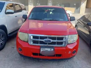 2009 Ford Escape في Sharjah سيارة مستعملة