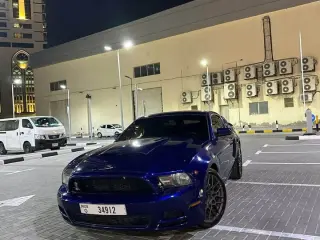 2013 Ford Mustang في Dubai سيارة مستعملة