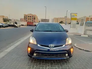 2015 Toyota Prius in Sharjah used car