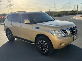 2012 Nissan Patrol في Dubai سيارة مستعملة