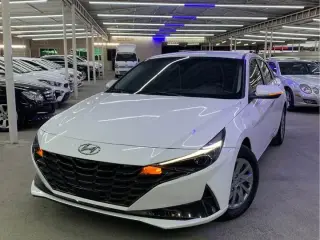 2021 Hyundai Avante في Ajman سيارة مستعملة