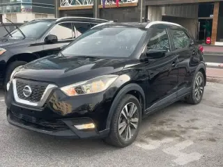 2019 Nissan KICKS في Dubai سيارة مستعملة