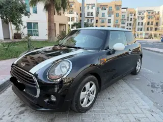 2016 Mini Cooper in Dubai used car