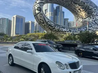 2007 Mercedes-Benz E-Class في Dubai سيارة مستعملة