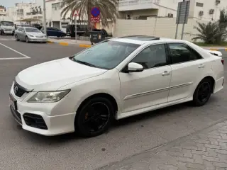 2014 Toyota Aurion في Abu Dhabi سيارة مستعملة