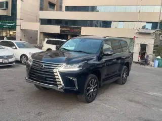 2016 Lexus LX 570 في Dubai سيارة مستعملة
