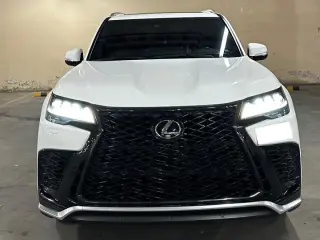 2023 Lexus LX600 في Abu Dhabi سيارة مستعملة