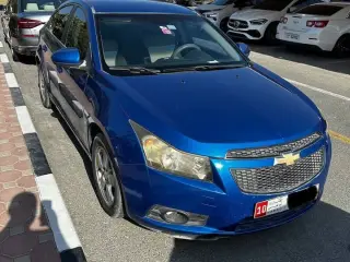 2012 Chevrolet Cruze في Abu Dhabi سيارة مستعملة