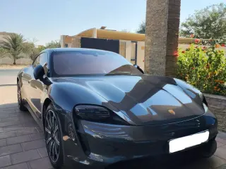 2021 Porsche Taycan in Dubai used car