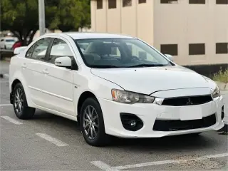 2016 Mitsubishi Lancer in Sharjah used car