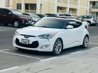 2015 Hyundai Veloster في Dubai سيارة مستعملة