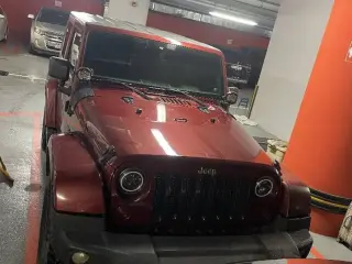 2009 Jeep Wrangler في Abu Dhabi سيارة مستعملة