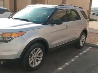 2015 Ford Explorer في Dubai سيارة مستعملة