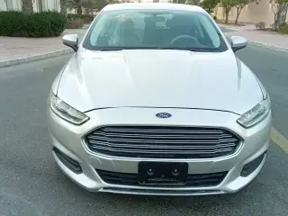 2014 Ford Fusion في Dubai سيارة مستعملة