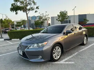 2014 Lexus ES in Ajman used car