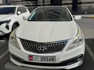2017 Hyundai Azera في Abu Dhabi سيارة مستعملة