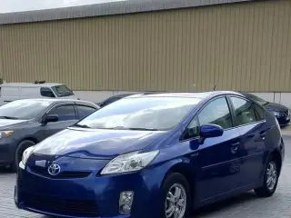 2010 Toyota Prius in Sharjah used car