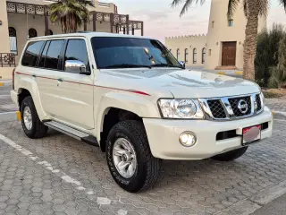 2021 Nissan Patrol Super Safari في Abu Dhabi سيارة مستعملة
