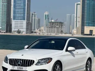 2017 Mercedes-Benz C-Class في Dubai سيارة مستعملة