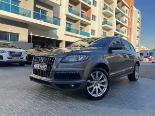 2014 Audi Q7 في Dubai سيارة مستعملة