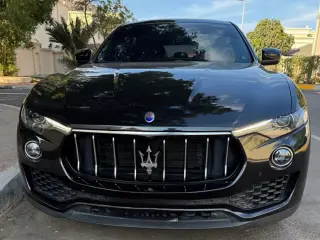 2019 Maserati LEVANTE في Abu Dhabi سيارة مستعملة