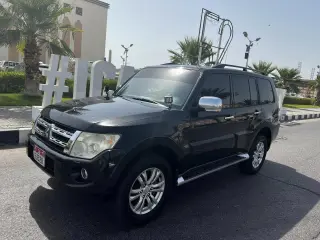 2013 Mitsubishi Pajero in Dubai used car