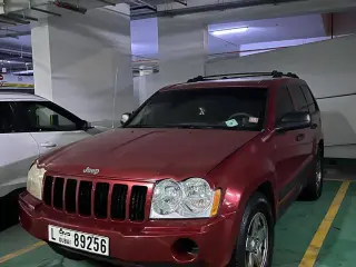 2006 Jeep Grand Cherokee في Sharjah سيارة مستعملة