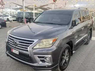 2010 Lexus LX 570 في Abu Dhabi سيارة مستعملة