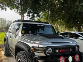 2007 Toyota FJ Cruiser في Dubai سيارة مستعملة