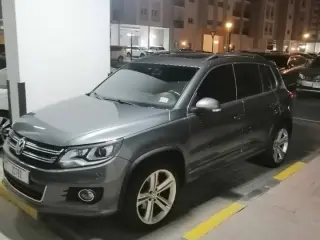 2014 Volkswagen Tiguan في Dubai سيارة مستعملة
