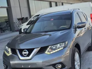 2016 Nissan XTrail في Abu Dhabi سيارة مستعملة