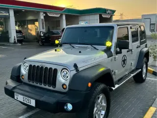 2009 Jeep Wrangler في Dubai سيارة مستعملة