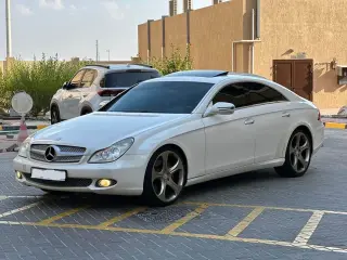 2009 Mercedes-Benz CLS في Dubai سيارة مستعملة