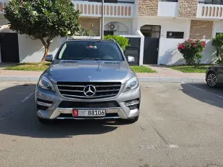 2013 Mercedes-Benz ML في Abu Dhabi سيارة مستعملة
