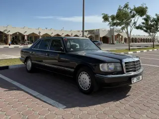 1988 Mercedes-Benz 500 560 في Sharjah سيارة مستعملة