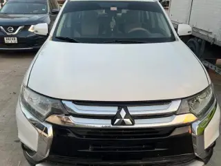 2016 Mitsubishi Outlander in Ajman used car