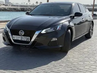 2021 Nissan Altima في Sharjah سيارة مستعملة