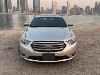 2017 Ford Taurus in Dubai used car