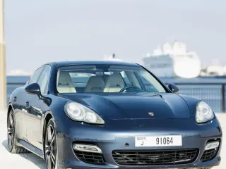 2010 Porsche Panamera في Dubai سيارة مستعملة