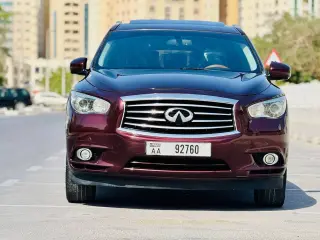 2013 Infiniti JX35 في Sharjah سيارة مستعملة