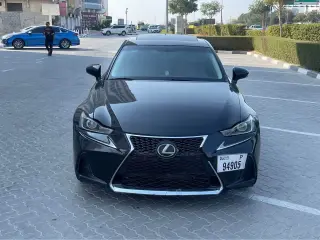 2018 Lexus IS in Ajman used car