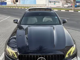 2017 Mercedes-Benz E-Class في Dubai سيارة مستعملة