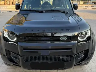 2023 Land Rover Defender in Abu Dhabi used car