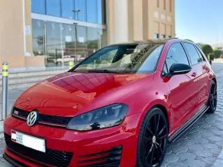 2015 Volkswagen Golf in Dubai used car