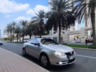 2008 Volkswagen EOS في Dubai سيارة مستعملة